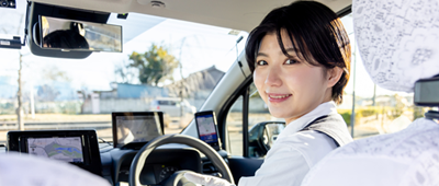 女性タクシードライバー活躍