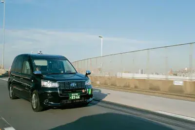 車内空間も広く、乗り心地抜群・運転がしやすいジャパンタクシー多数入替中！お客様から選ばれる車両です。
