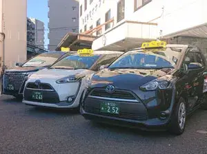 クラウンをはじめアルファードやシエンタ等お客様のニーズに合った車両をご用意しています。