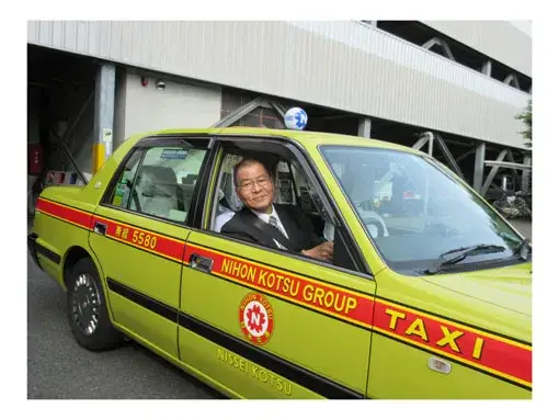 ウチの会社は若手も多いけど、私達のようなベテランも沢山いるよ。わからないことは何でも聞いてね。