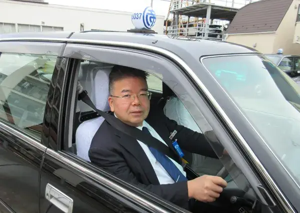 帝都グループでは4社チケットが使用できたり、無線回数多く専用乗り場も豊富なので、効率良く営業することができます。また、防犯面も万全ですので安心です。