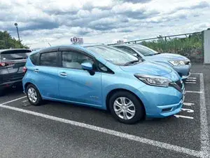 弊社では、クラウン等の通常のタクシー車両をはじめ、環境にやさしい車両も多数揃えています。全車カーナビ搭載で、GOアプリ対応にも対応