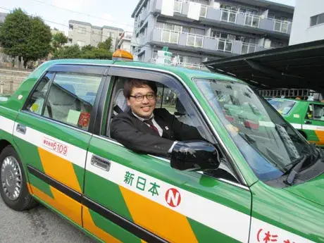 普段は接することがあまりないような方々もお乗せするので、色々な話が聞けて面白いです。人が生きている、生活しているんだなというのが感じられます。