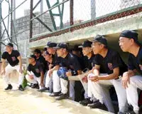 野球部・つり部・ゴルフ部・ソフトボール部・囲碁将棋部・ボーリング部と、どのサークルも活発に活動して親睦を深めています。