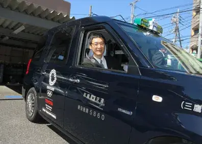 以前は別のタクシー会社で働いていました。収入はもちろん、会社の雰囲気とかもいいですし、ずっとここで頑張りたいです！