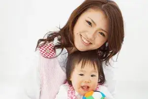 シングルマザー応援制度！高校生以下のお子様をもつ方には土日祝のみ勤務で、個人に合わせたシフトで働ける