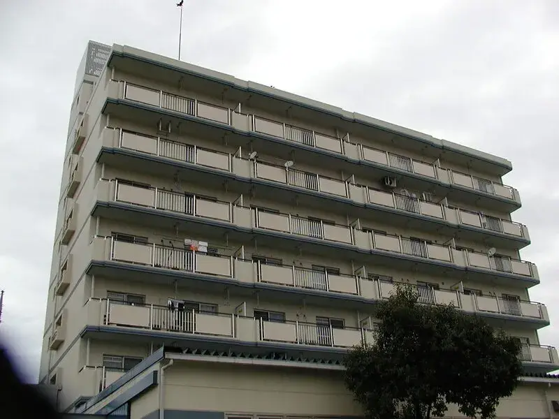 賃貸費用補助有、上京費会社負担　※規定有