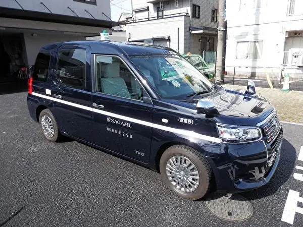 企業やテレビ局・マスコミ関係からのチケット契約が多く、安定した実績と収入を確保しております。