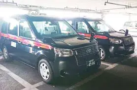 入社後6ヶ月間は月給20万円の給与保証を致しますので焦らず仕事を覚えていただけると思います。その期間に営業方法やお客様の見つけ方まで全てお教えしますのでご安心下さい。