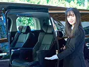 ハイヤーの経験がある方、タクシードライバーからハイヤーにステップアップしたい方、全くの未経験の方 ⇒ 当社は丁寧にサポートいたします！覚えやすくわかりやすい研修制度あり◎