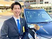 腰を据えて長く働けます！出庫時間を調整できるので、ご自身のライフスタイルに合わせて働くことが可能！年3回の賞与もあり、モチベーションを保ち続けられることも嬉しいポイント♪ 