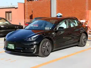 なんと！名鉄グループにはテスラ車両のタクシーもございます！