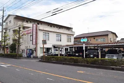 本社社屋。八木崎営業所もあります