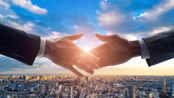 入社からずっと商都交通は社員一人一人を全力でサポート致します。生涯笑顔で頑張りましょう