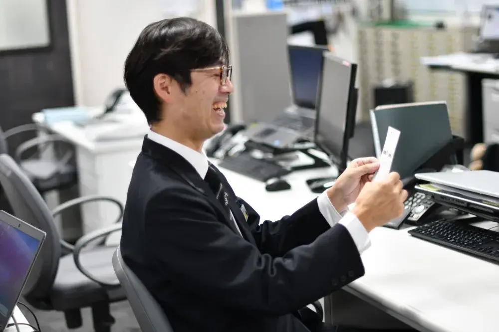 以前に比べると、収入が大幅アップしているので、給与明細を見てにやってしちゃいますよ♪